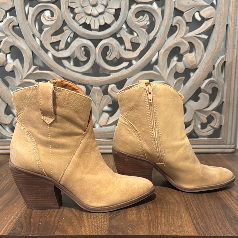 Tan Leather Ankle Boots by Lucky brand